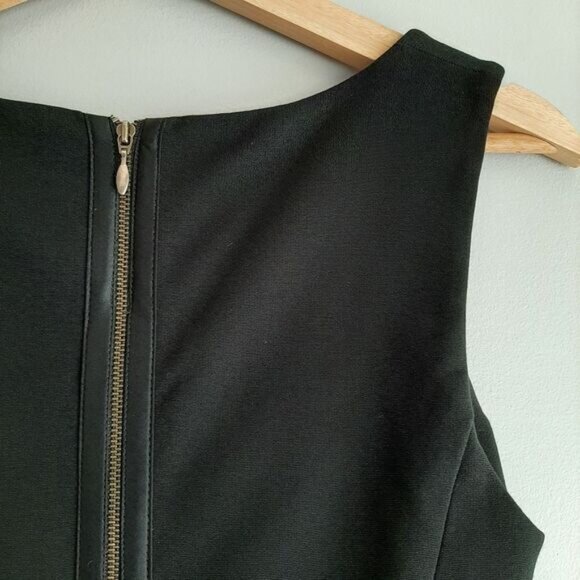 BANANA REPUBLIC | Bi-Stretch Square Neckline Sheath Dress Knee Length LBD Sz 4 - Picture 12 of 14